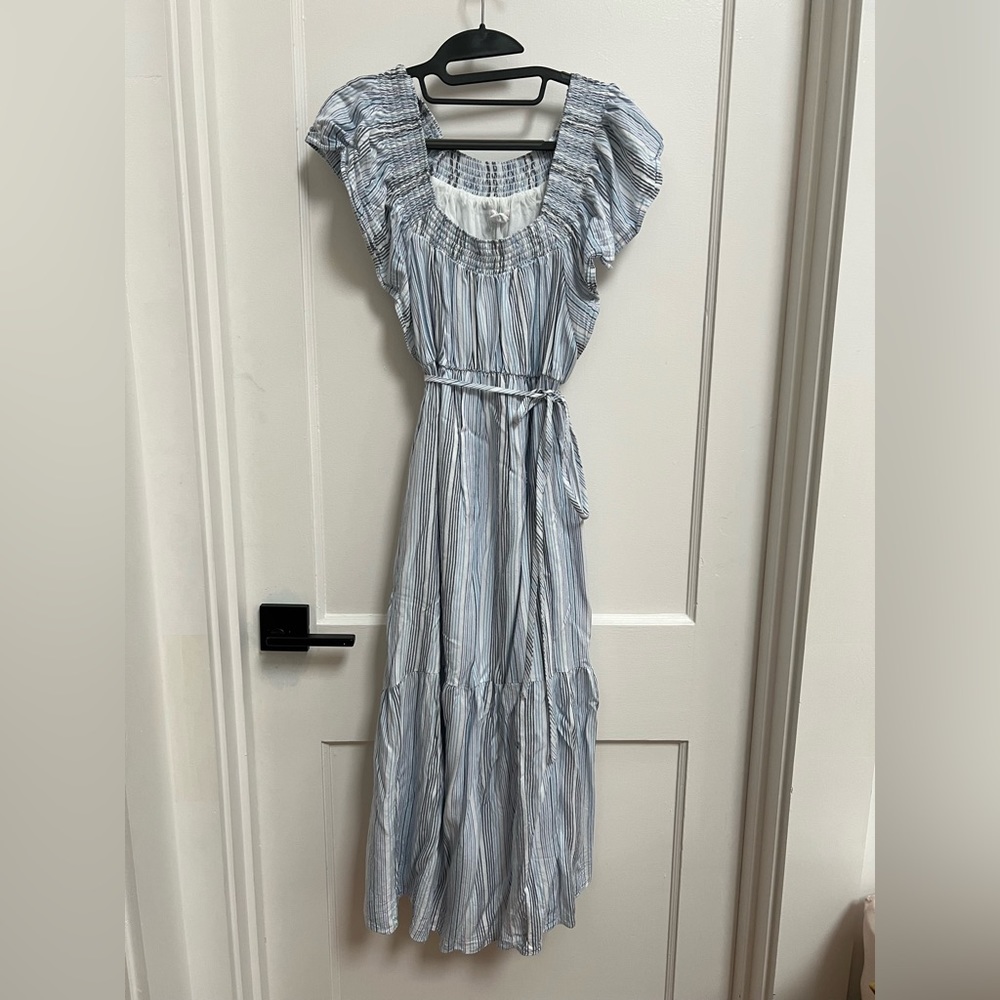 ingrid & isabel maternity and nursing dress